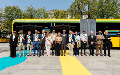 È stato inaugurato il nuovo servizio e-Brt, il primo “tram su gomma” della Lombardia
