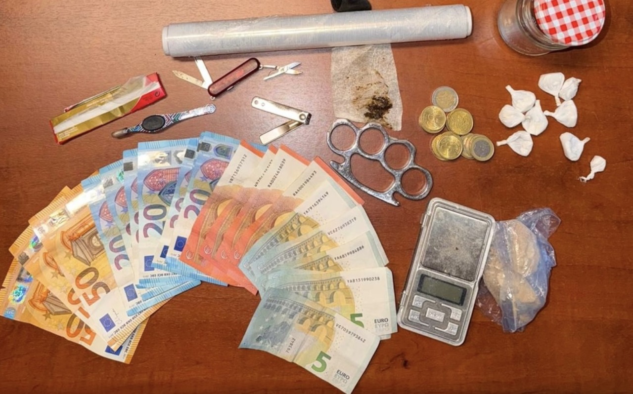 Spaccio nei campi tra Bagnatica e Cavernago: i controlli dei carabinieri portano a un arresto