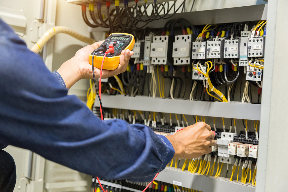 Riqualificare un edificio significa integrare tecnologia senza complicare l’uso quotidiano