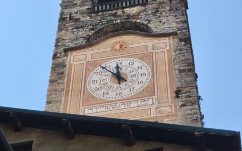 Campanone di Città Alta finalmente puntuale: riparato il motore dell’orologio