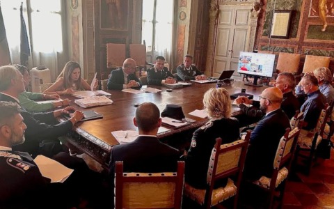Estate sicura, più controlli a Bergamo e in provincia: pattuglie rinforzate contro la “malamovida”