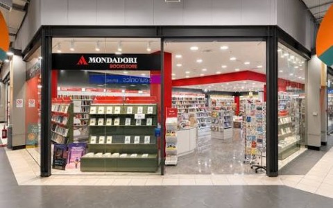 Mondadori sbarca a ChorusLife: un nuovo Bookstore a Bergamo
