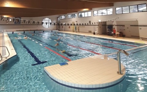 Chiusa la piscina di San Pellegrino Terme: il Comune rompe il silenzio