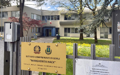 Libri scolastici bruciati a Gorle (forse da dei ragazzi?): indaga la polizia locale