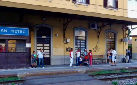 Linea ferroviaria Lecco-Bergamo, estate da incubo per i pendolari di Ponte San Pietro