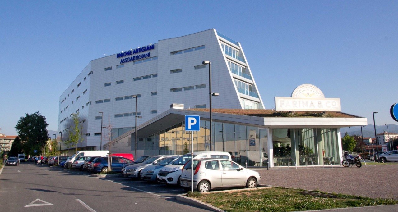 Furto da 70mila euro in via Autostrada: sparita l’argenteria da un furgone