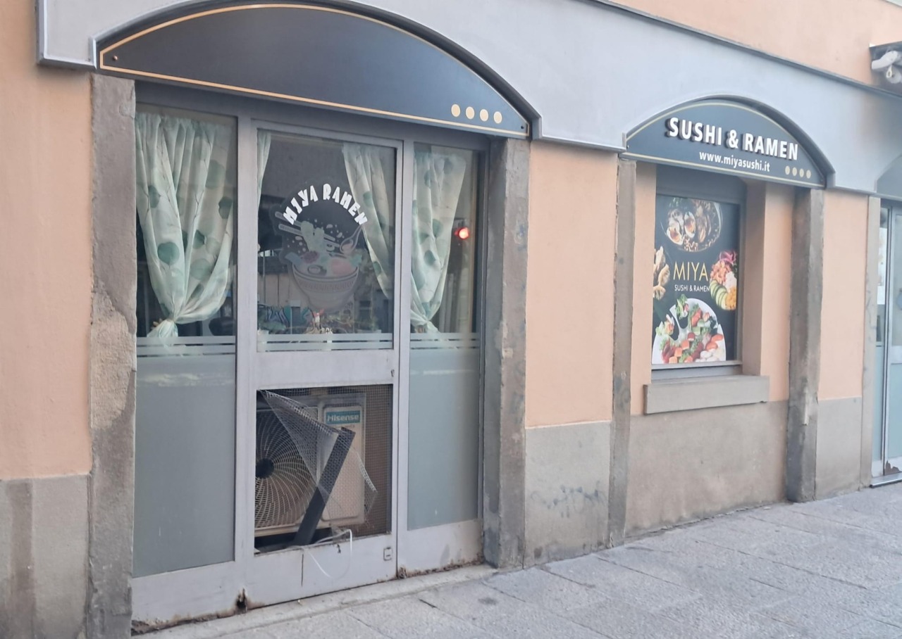 La bufera di spaccate non si ferma: altri tre colpi nella notte in centro a Bergamo