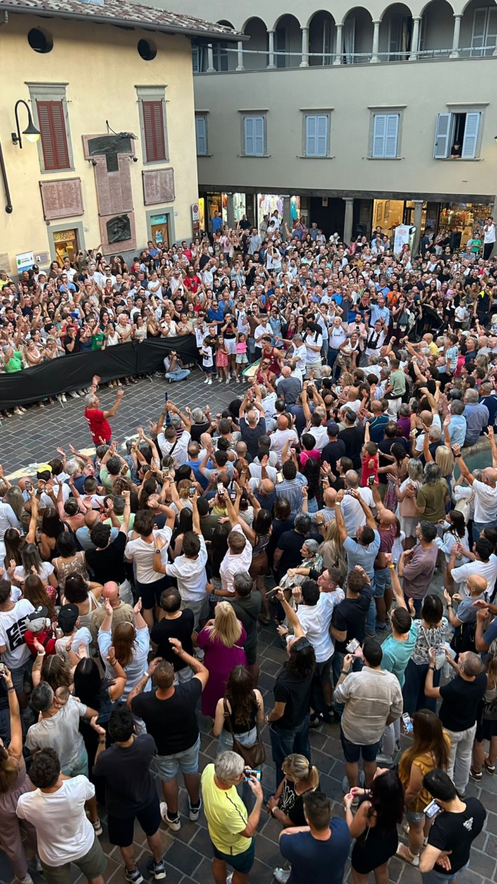 Corsa delle Uova a Gandino, la vittoria va al raccoglitore Mirko Nicoli