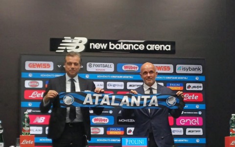 Giuntoli si presenta: «Sono nel posto giusto, con Sarri ritroviamo un’identità forte»