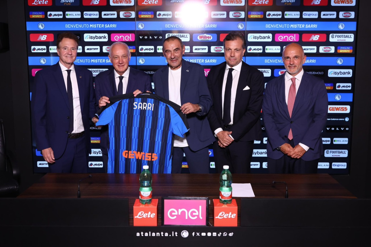 Le prime parole di Sarri: «Avevo tante opzioni, ma ho scelto l’Atalanta. Sogno di fare grandi cose»