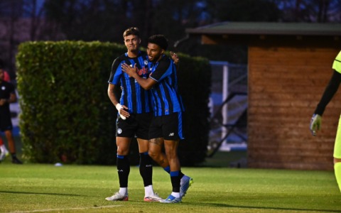 L’Atalanta rimonta l’Arezzo, vittoria per 3-2 nella ripresa con due assist di Maldini