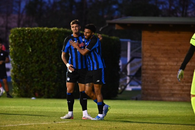 L’Atalanta rimonta l’Arezzo, vittoria per 3-2 nella ripresa con due assist di Maldini