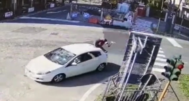 Aggredito e investito con l’auto dopo il pestaggio a Romano: arrivano due condanne