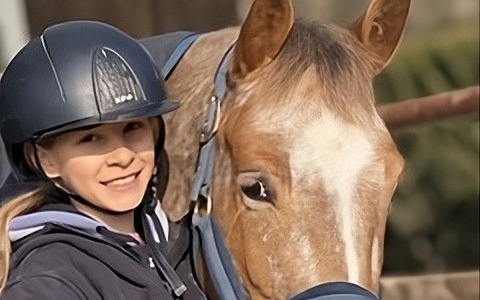Alice, morta a undici anni annegata in piscina: oggi l’autopsia, che darà nuove risposte