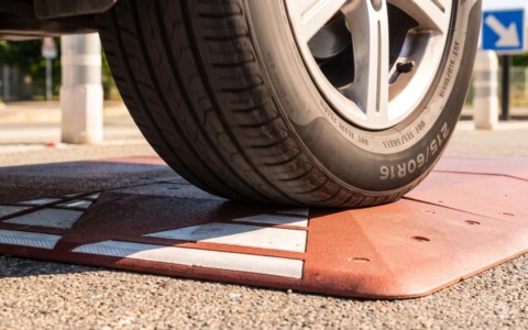 Boccaleone, installato dissuasore di velocità in via Gabriele Rosa