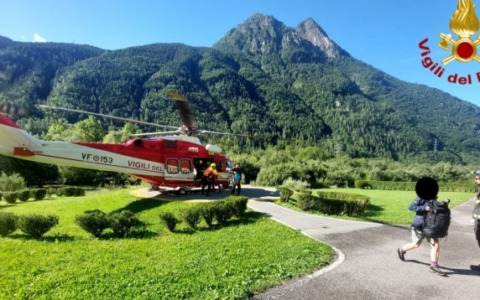 Ventinove escursionisti bloccati da due nei rifugi Coca e Brunone in alta Val Seriana: salvati in elicottero
