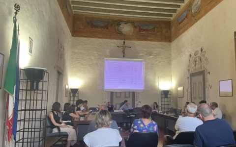 Situazione di «estrema gravità istituzionale»: duro attacco della minoranza a Comun Nuovo