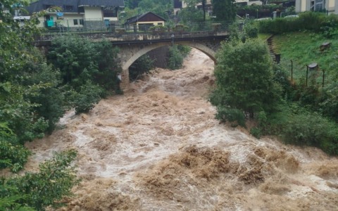 Caduti 250 mm di pioggia sulle Orobie in 48 ore. Per l’alta Val Brembana verrà chiesto lo stato di emergenza