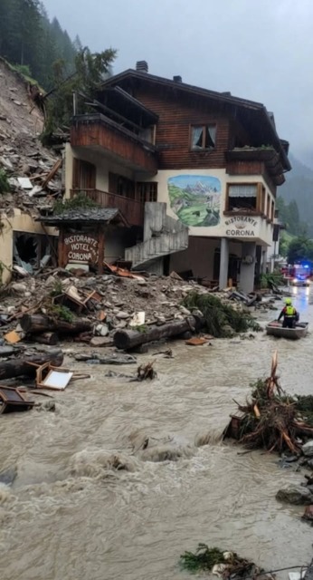 Ristorante Corona di Branzi travolto da una frana, ma l’immagine è IA. I titolari: «Prenderemo provvedimenti legali»