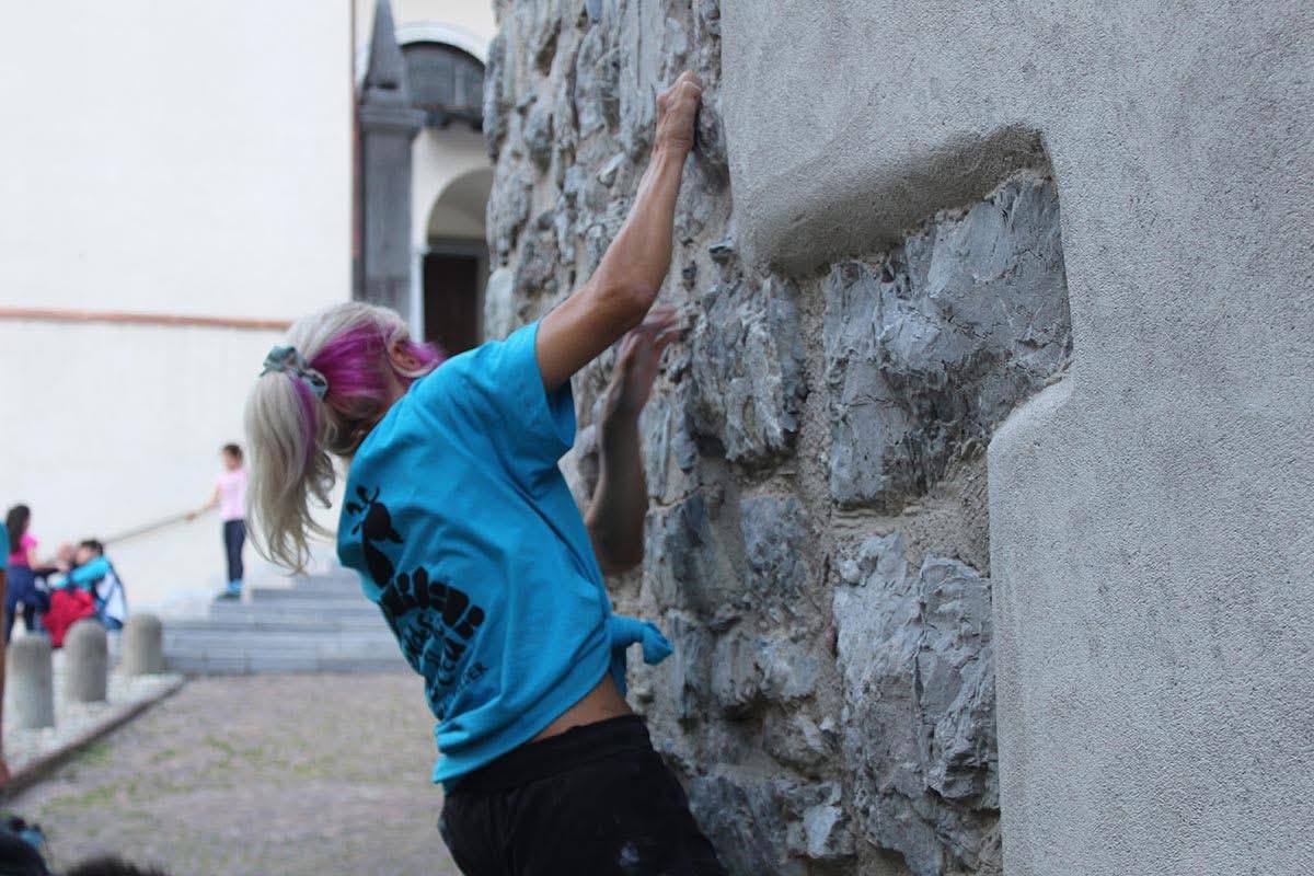 Ardesio si Blocca: torna la sfida sulle pareti del centro storico