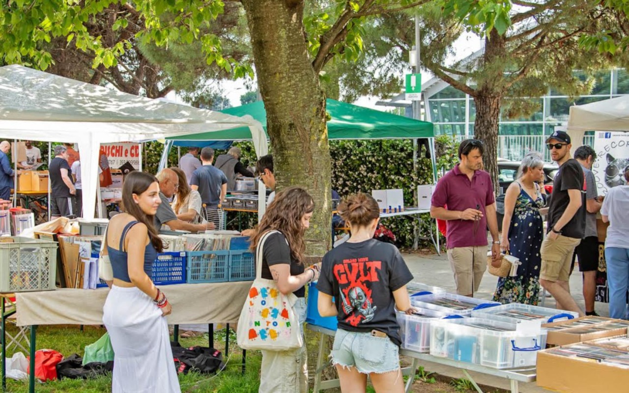 Una domenica con il Parco dei Dischi: vinili, vintage e casoncelli all’Edoné