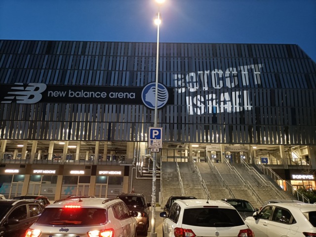 Bergamo si prepara ad Atalanta-Hapoel tra apparecchi anti-drone, divieti e manifestazione ProPal