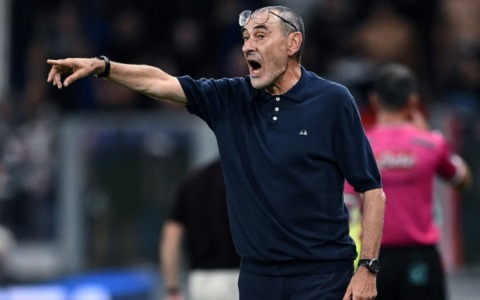 Sarri: «La vittoria è un regalo per il pubblico. Mercato? Oggi era il mio ultimo pensiero»