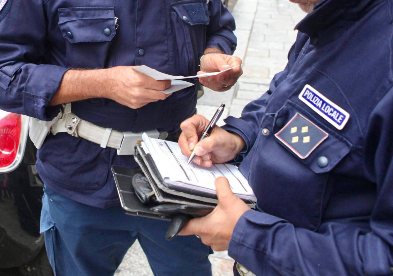 Due nuovi agenti, un mezzo più moderno e controlli serali: a Curno s’investe sulla sicurezza