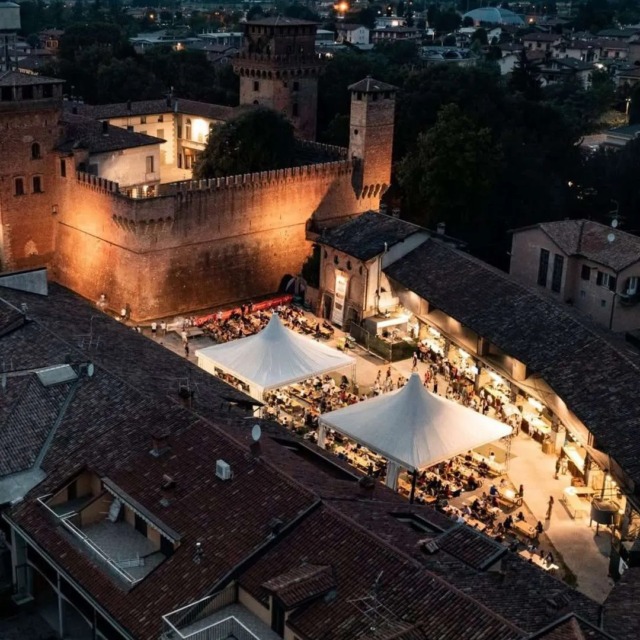 Aggredisce la madre durante la festa di Urgnano e poi si scaglia contro i carabinieri: arrestato 25enne