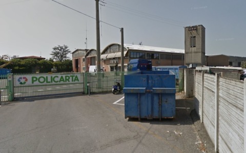 Incendio nello stabilimento di rifiuti a Grassobbio: sette squadre dei Vigili del fuoco al lavoro per ore