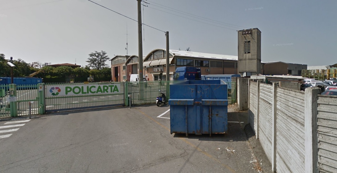 Incendio nello stabilimento di rifiuti a Grassobbio: sette squadre dei Vigili del fuoco al lavoro per ore