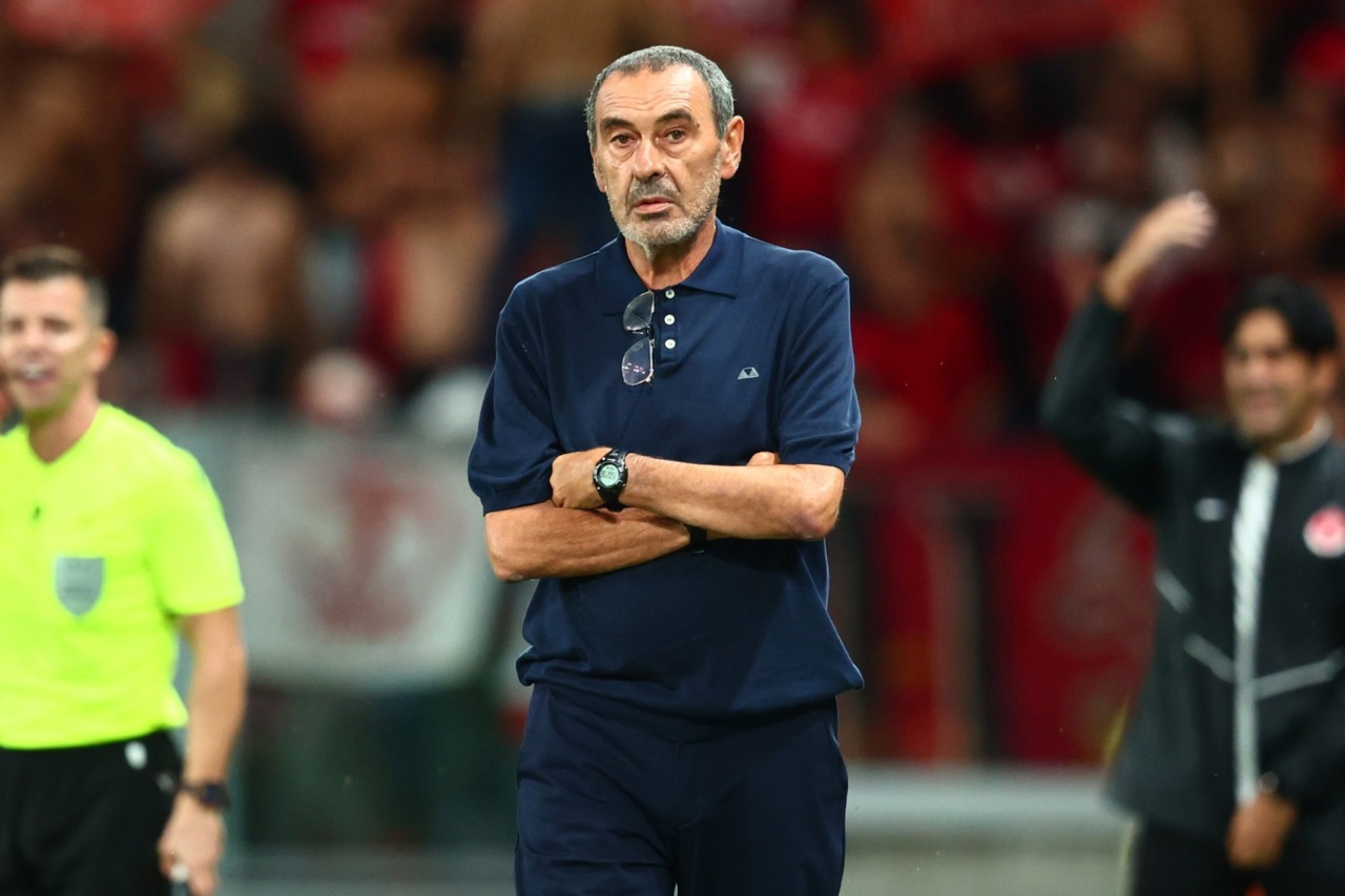 Sarri: «Mezz’ora ottima e con ritmo, poi capaci di soffrire. Difendere bassi è una cosa da correggere»