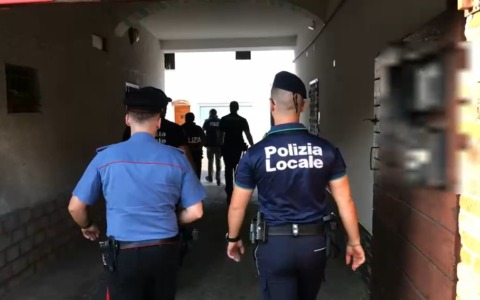 Casi di maltrattamento, stalking e violenza sessuale: espulsi tre stranieri dalla Bergamasca