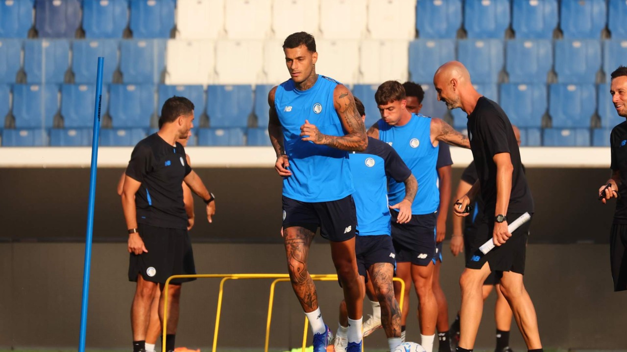 Maldini e Touré in prestito. E in campo prime prove del tridente De Ketelaere-Scamacca-Raspadori