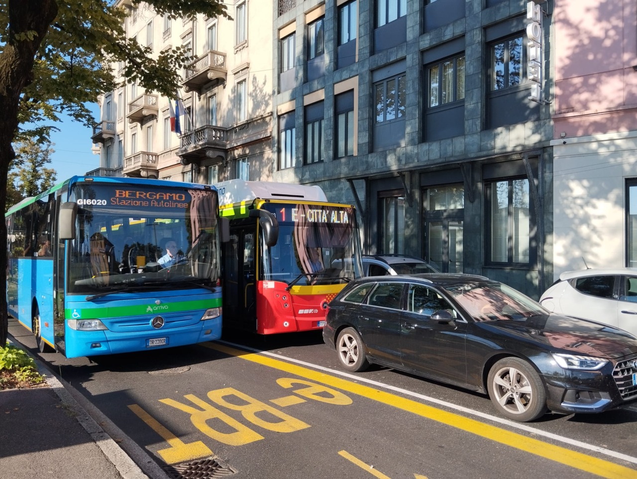 Il silenzio di quelli che hanno voluto la e-Brt e che hanno portato il caos in città (e non solo)