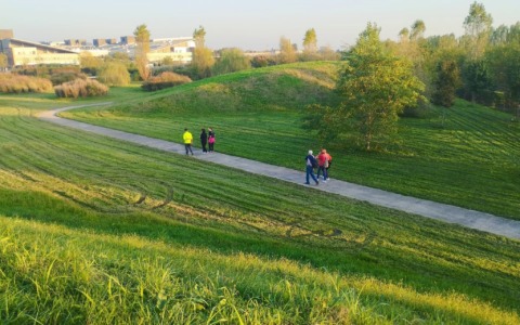 Nel quartiere San Paolo di Bergamo riparte il gruppo di cammino: tutti insieme per una passeggiata