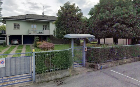 Un uomo di 86 anni è morto annegato nella piscina di casa a Ponte San Pietro