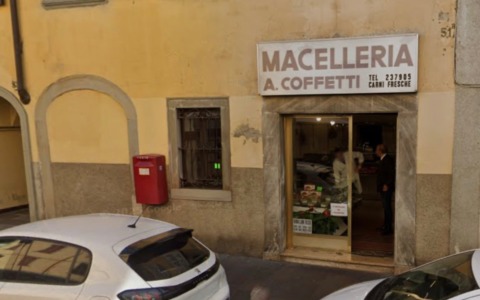 Cala il sipario sulla storica Macelleria Coffetti di Borgo Santa Caterina