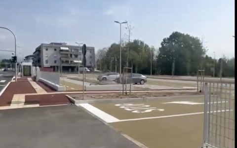 Il parcheggio gratuito dell’e-Brt di via Gorizia è quasi vuoto