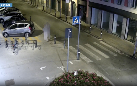 Arrestata la presunta autrice della spaccata a un ristorante di Largo Belotti