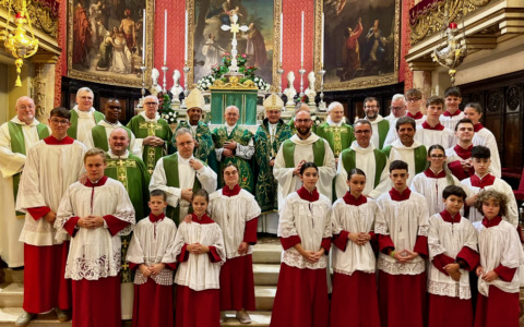 Don Giuseppe Locatelli: una tenda da smontare (ad Albino) e ripiantare (a Sotto il Monte)
