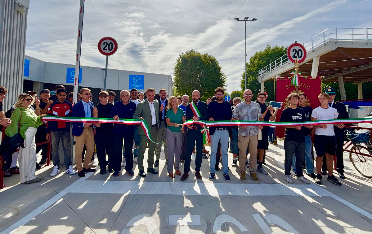 Il nuovo Centro di raccolta e del riuso lungo la Cremasca divide Bergamo e Azzano San Paolo