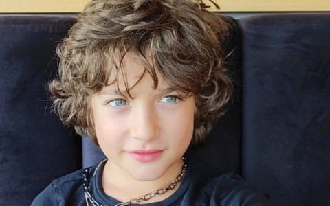 Azzano nel dolore per la morte del piccolo Tommaso: organizzata una fiaccolata per le vie del paese