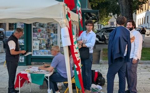 Viabilità ed e-Brt: oltre 400 segnalazioni in poche ore al gazebo di Forza Italia a Bergamo