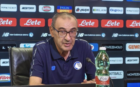 Sarri e la sua idea di calcio che non cambia, anche contro Gasperini (che è diversissimo)