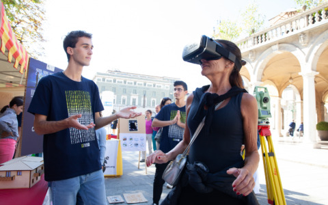 Scienza in piazza: il Sentierone diventa un laboratorio a cielo aperto