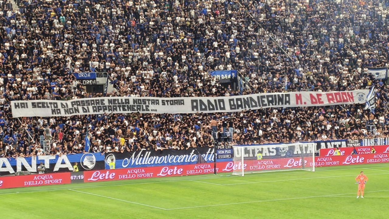 La storia di De Roon con l’Atalanta si è chiusa con lo striscione in Pisani delle 22.10 del 12 settembre