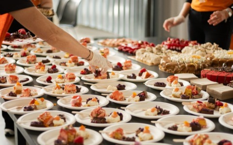 Dieci pasticceri, 100 golosi e una sfida tutta da assaggiare: Vegâteau 2026 arriva a Bergamo