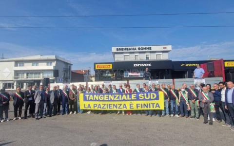 In cinquecento a Villa d’Almé per la manifestazione a favore della Paladina-Sedrina