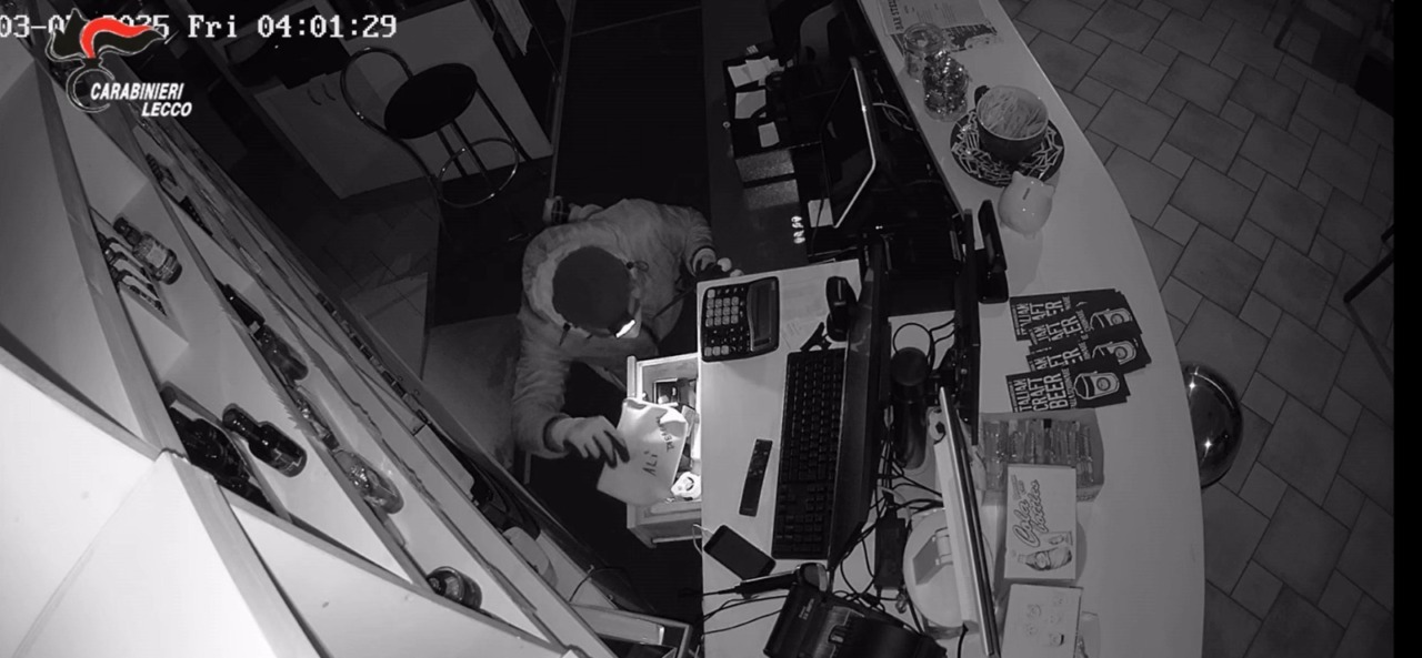 Rubavano in tabaccherie e slot e nascondevano la refurtiva a Verdello: smantellata la banda da mezzo milione di euro
